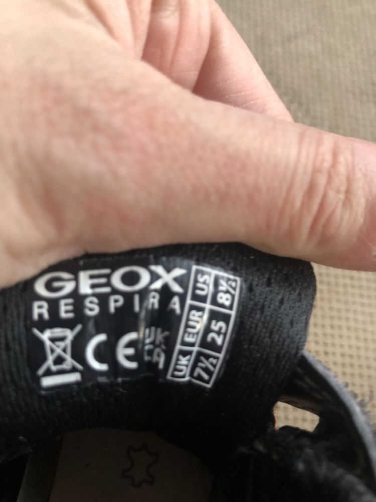 Черни кожени кецове Geox