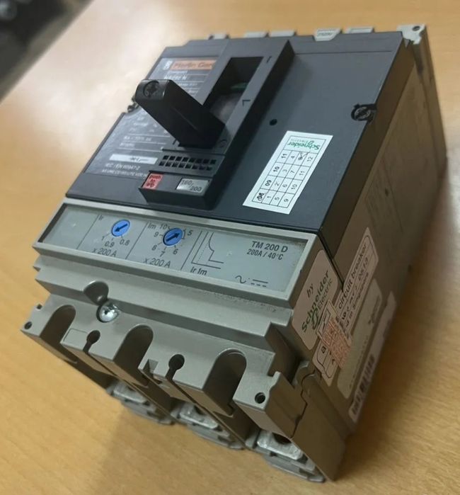 Автоматический выключатель