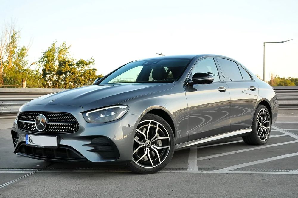 Mercedes-Benz E Mercedes E300E AMG 333HP AIRMAT+Burmaster+ 360 + AMG night 19"