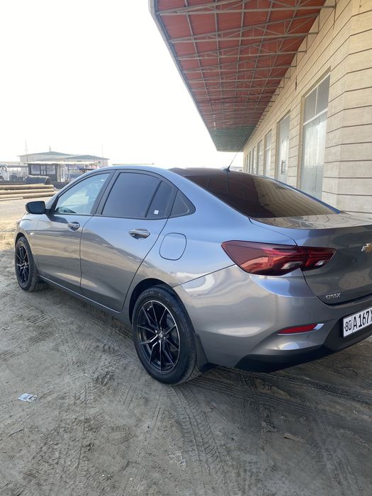 Chevrolet onix pozitsiya 2