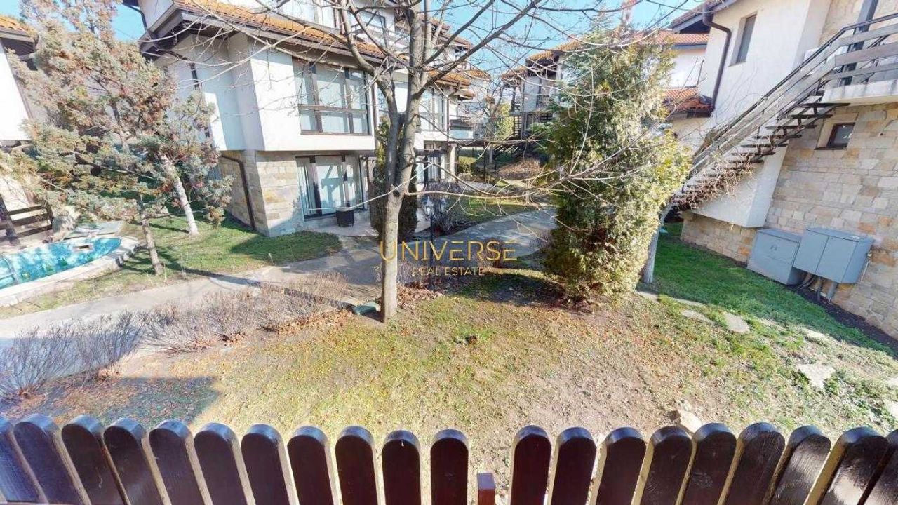 Продава се Четиристаен апартамент в с. Кошарица, Област Бургас - 143 кв.м за 945 €/кв.м - Снимка #13
