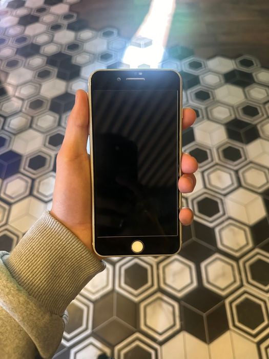 Iphone 8 Plus 64Gb