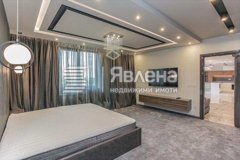 Дизайнерски, модерен, многостаен апартамент