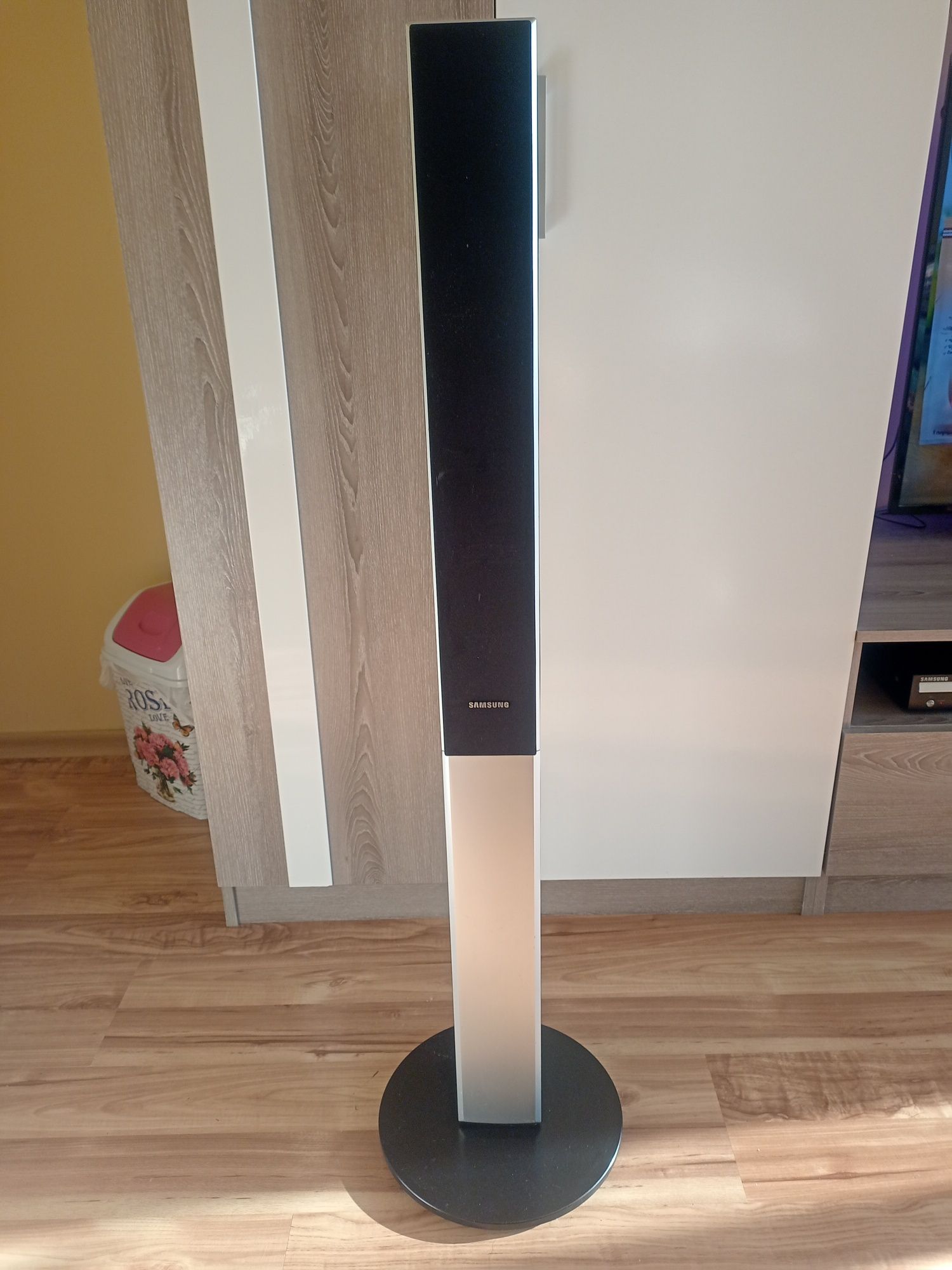 DVD Samsung (домашно кино) с пет тонколони и субуфер