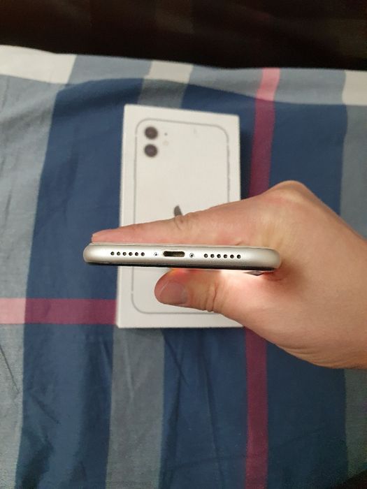 Srochna sotiladi Apple Iphone 11 128GB RU/A White Original Karobkali