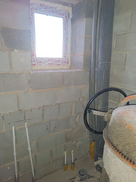 Продам не достройний котедж