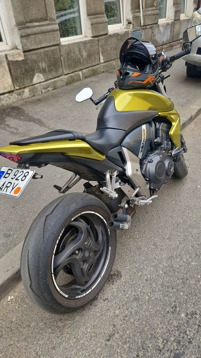 Honda cb1000r 2009 abs schimb/vând