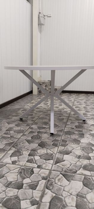 Стол, неиспользованный