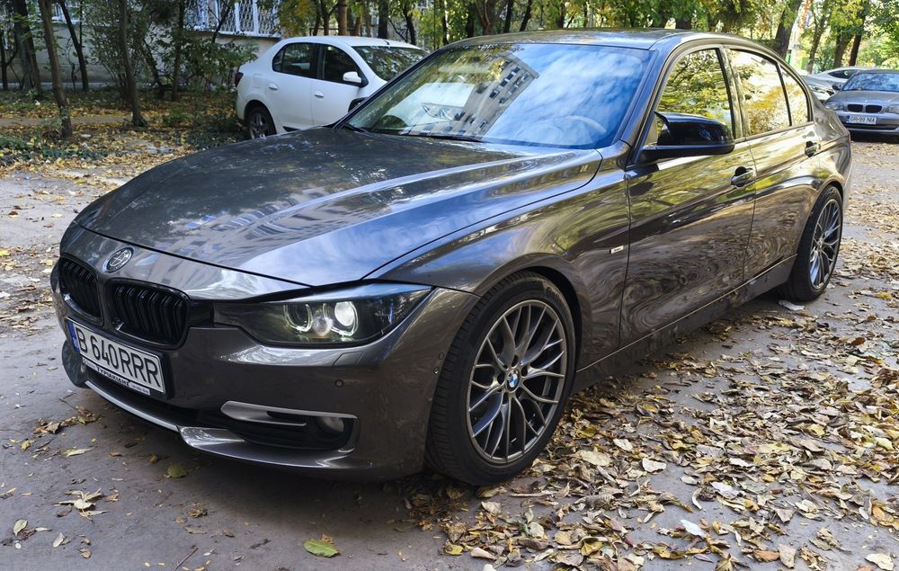 BMW Seria 3 F30 320d Full Option Automat