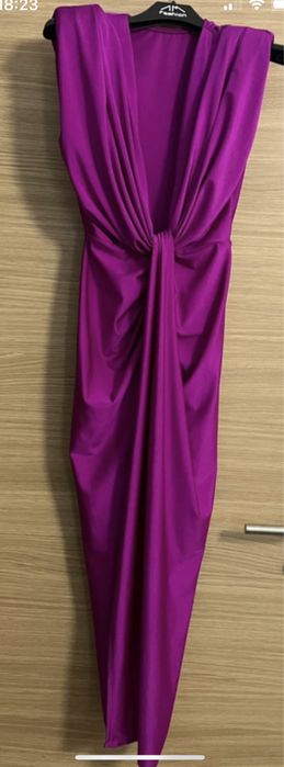 Rochie noua cu eticheta