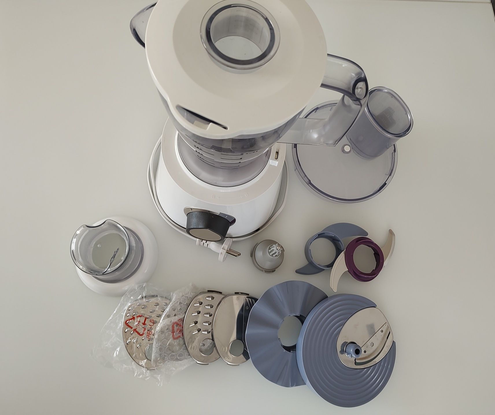 Кухненски робот Philips