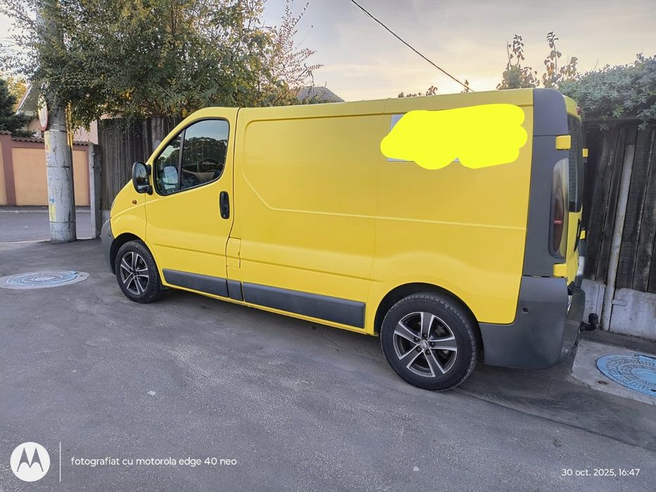 Vând Opel Vivaro 1.9 diesel