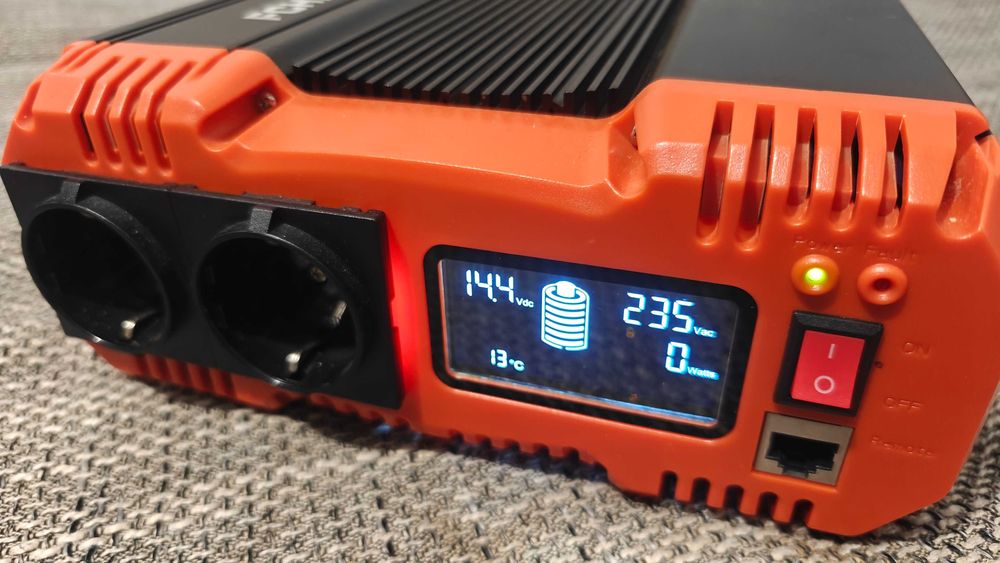 Invertor  12v - 3000 W si 6000 Peak - foarte eficient