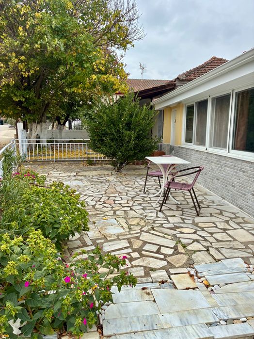 Отдава се къща в Гърция