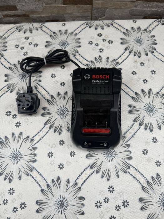 Зарядно устройство Bosch GAL 1880 CV Professional 14,4 – 18 V