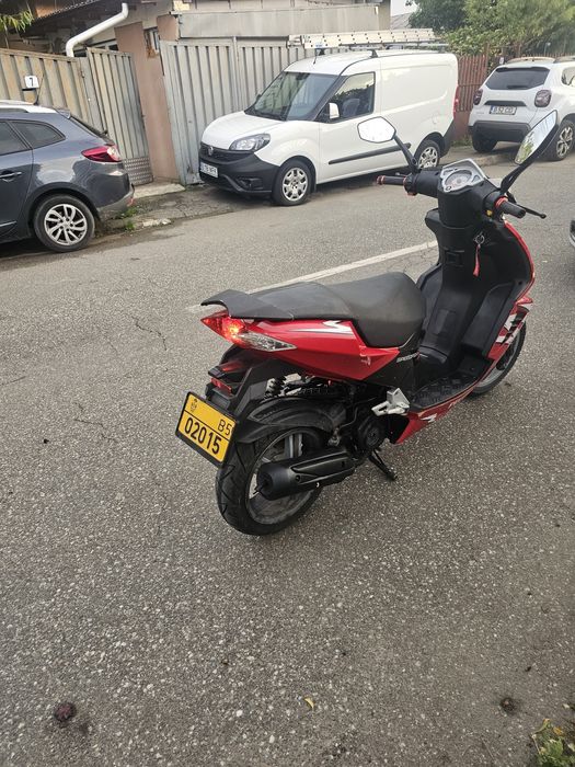 Vand peugeot speedfight 3