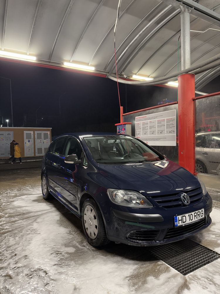 GOLF 5 Plus 2007 1.9TDI-probleme la chiuloasa,citeste descrierea.