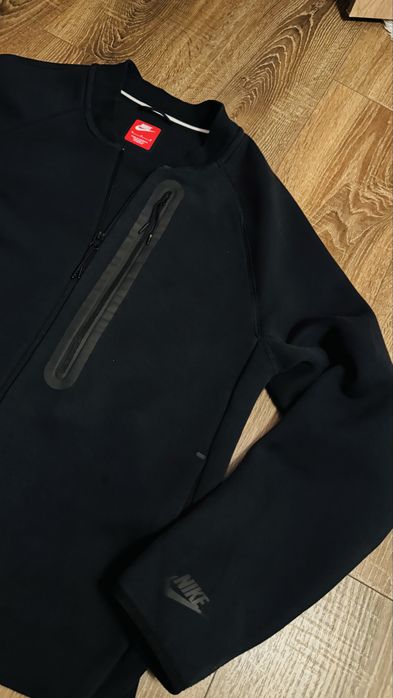 Jacheta Nike Tech Fleece
