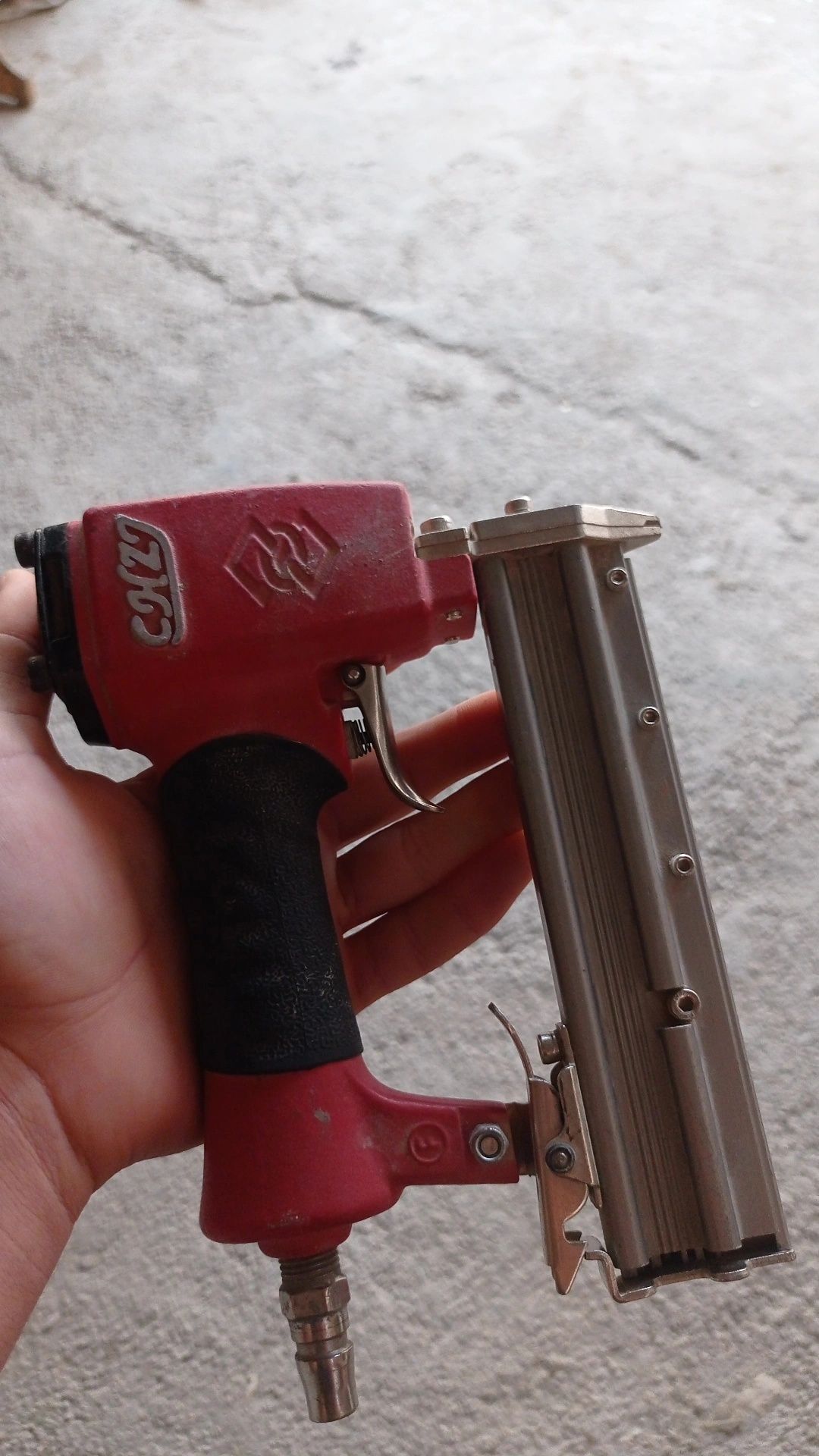 Konfiresr pistolet