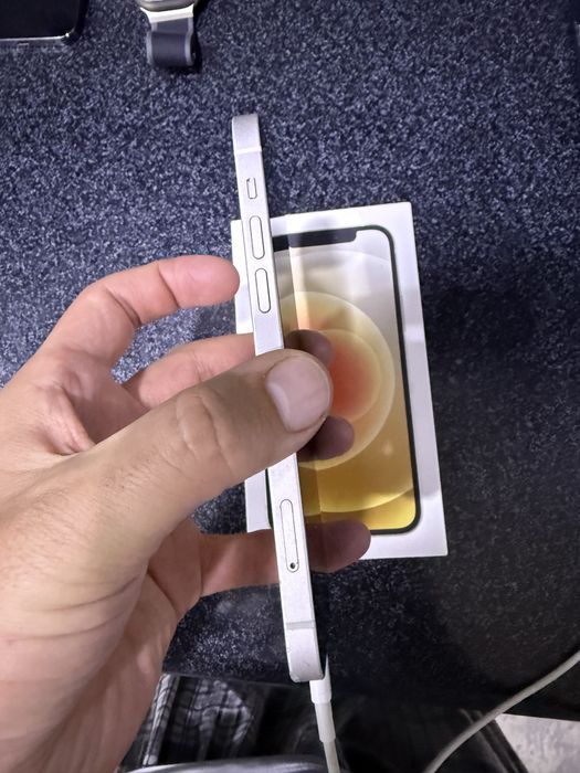 iphone 12 pamit 128g yomkost 79 holati ortacha karopka bor oqip tel ql