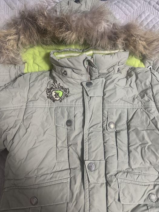 Продам мальчиковый комбинезон.Зимний. Теплый. На 2-3года.