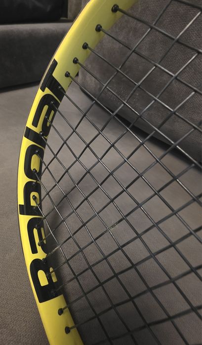 Racheta tenis+geanta -husa- folosite foarte putin,in stare foarte buna