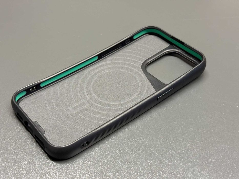 Калъф Mous Limitless 5.0 Black Leather MagSafe за iPhoneз 15 Pro Max