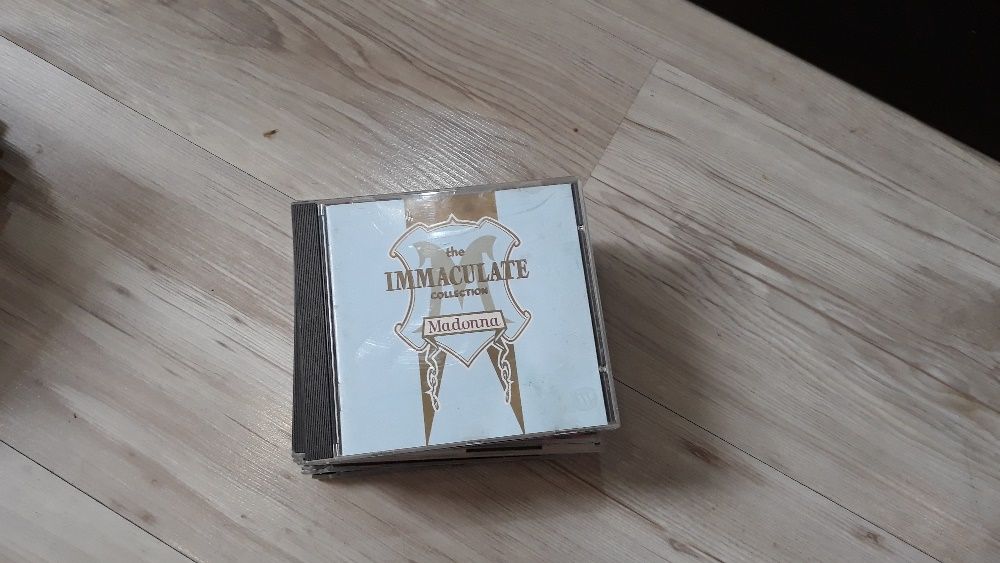 Оригинални дискове с музика