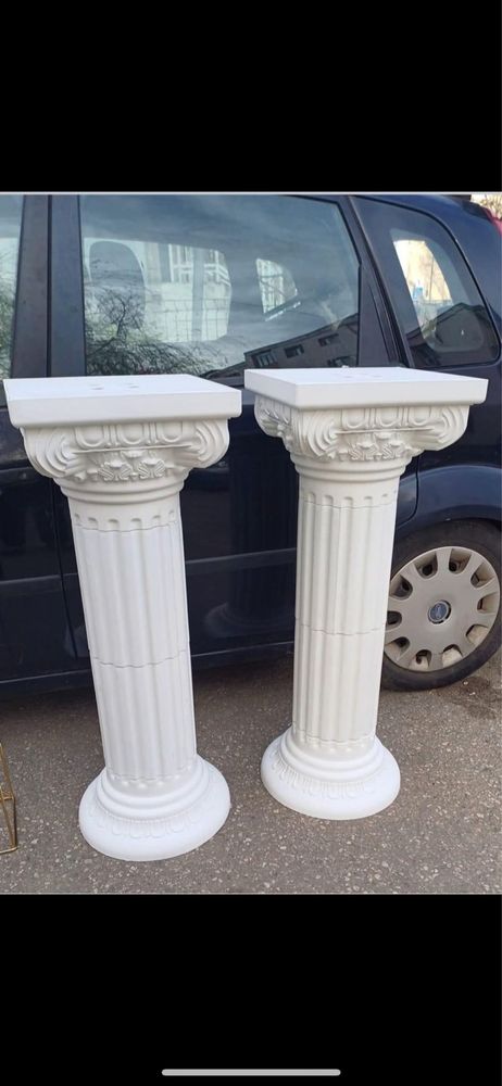 Vând stâlpi coloane romane 90 cm prima poza, 93 cm poza a 2 a