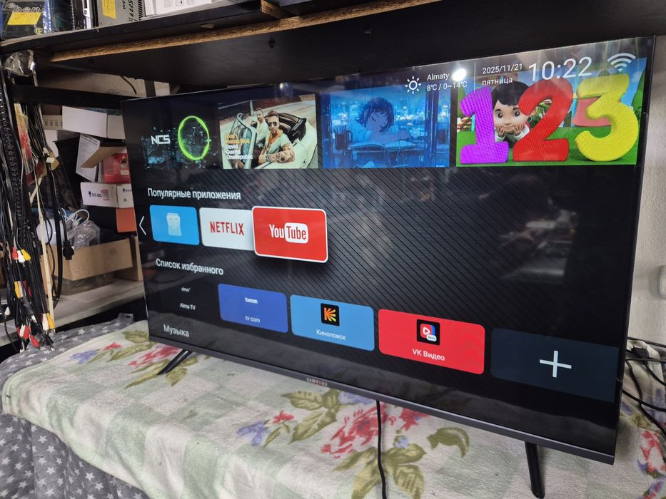 Продам телевизор Samsung android 43 дюйма (109) см .