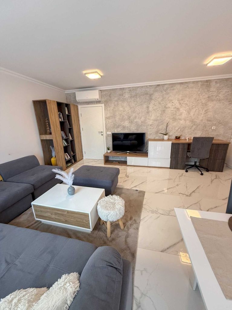 Дава се под наем Двустаен апартамент в София, Зона Б-19 - 78 кв.м за 561 € - Снимка #4