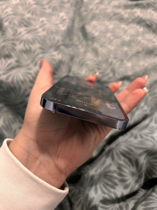 Urgent iPhone 13 pro sierra blue 128gb