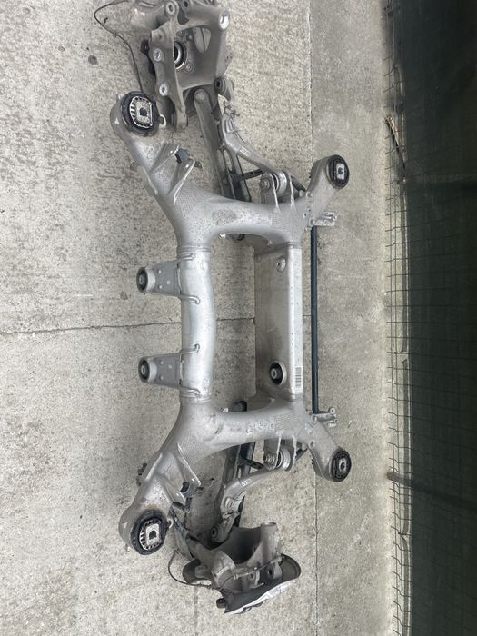 Punte spate BMW g11 / g12 seria 7 / brat / fuzeta