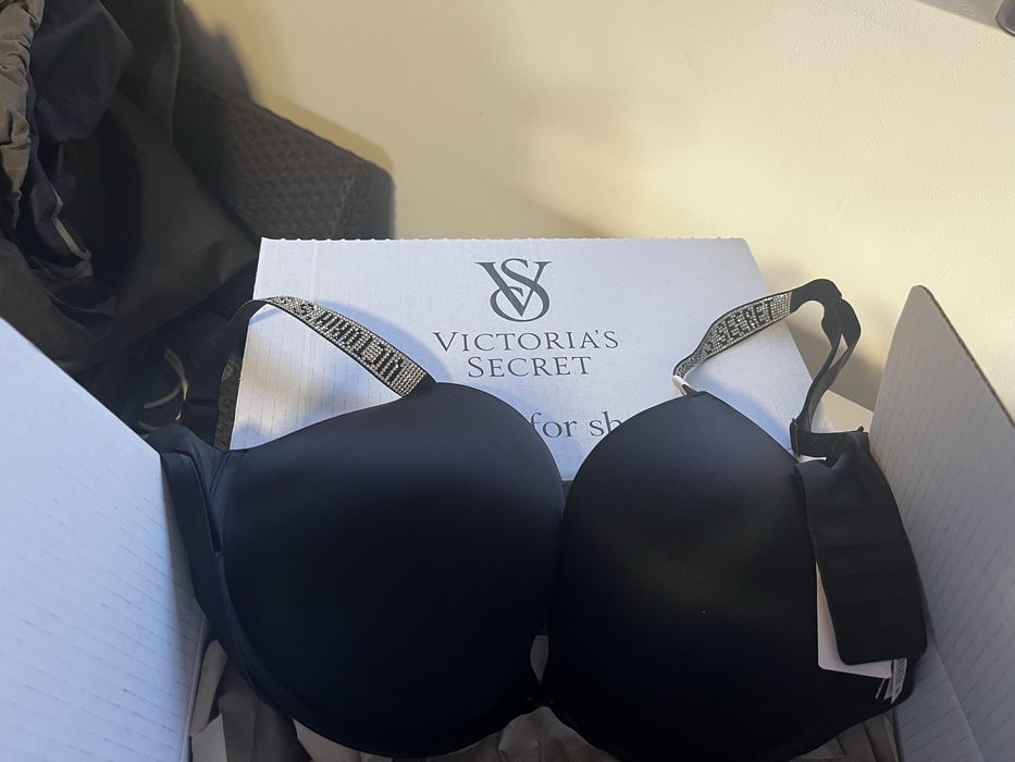 Sutien nou VICTORIA’S Secret marimea 38 DD