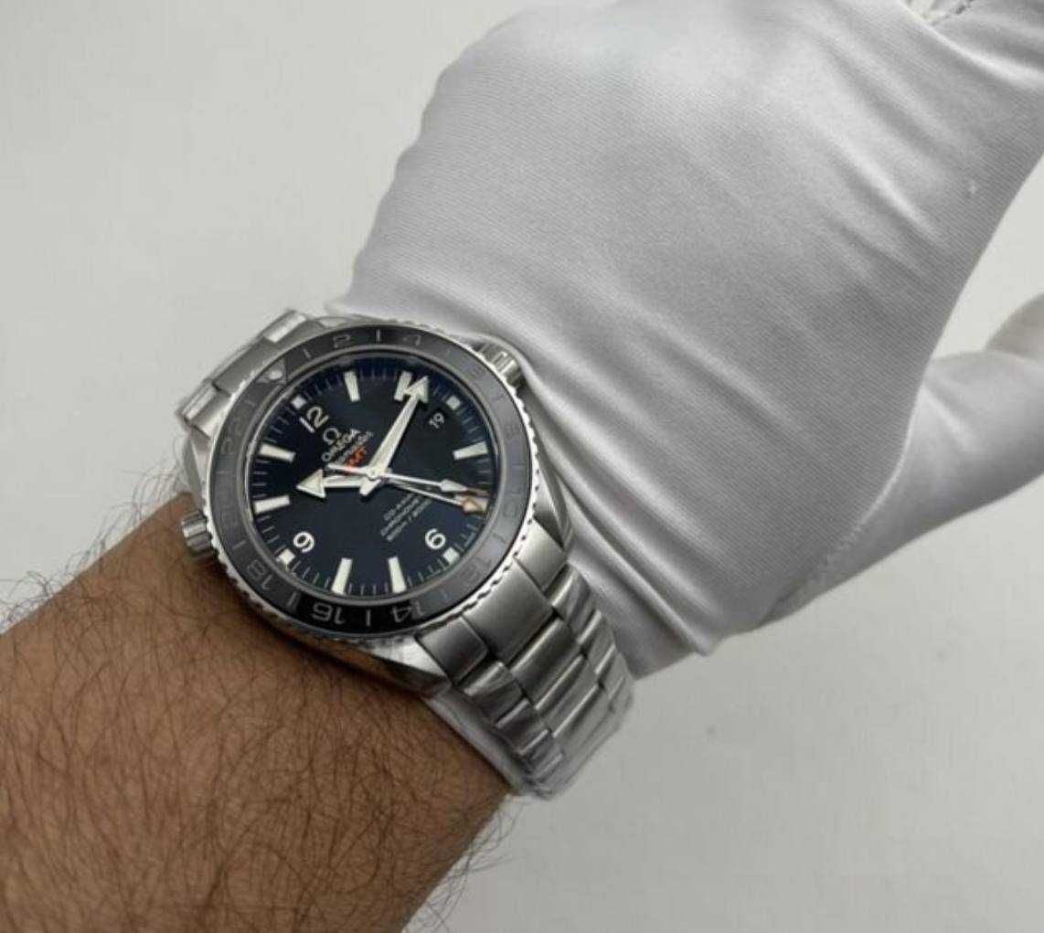 Omega Seamaster Planet Ocean 232.30.44.22.01.001