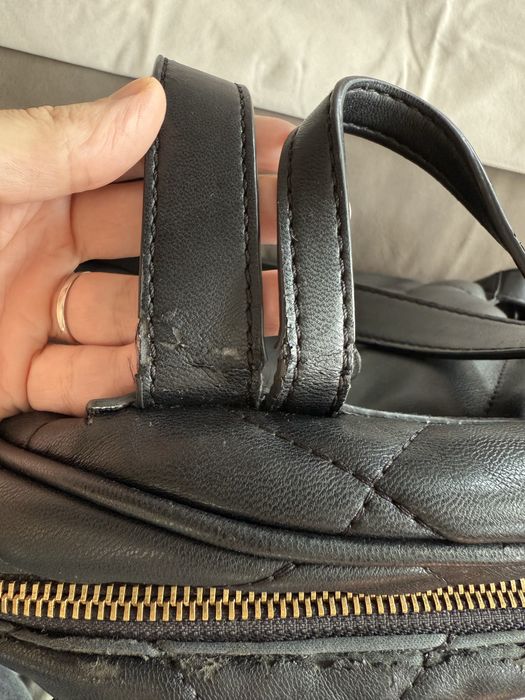 Раница Guess естествена кожа