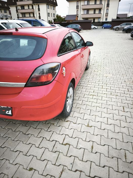 Vând Opel Astra H GTC