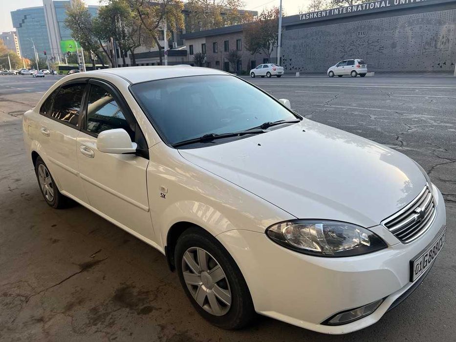 Сотилади Gentra 1.5 / 2021 декабрь / ранги оқ / пробег 68000 км