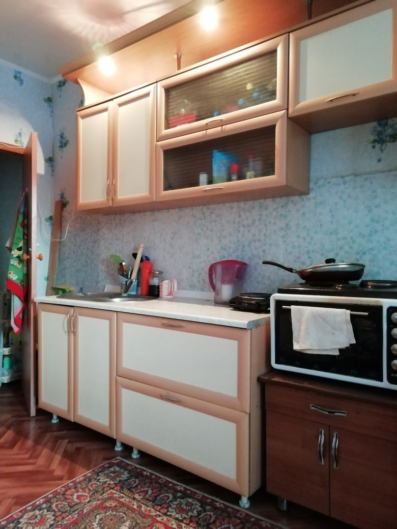 Продам благоустроенную комнату в общежитии (Мини квартира)