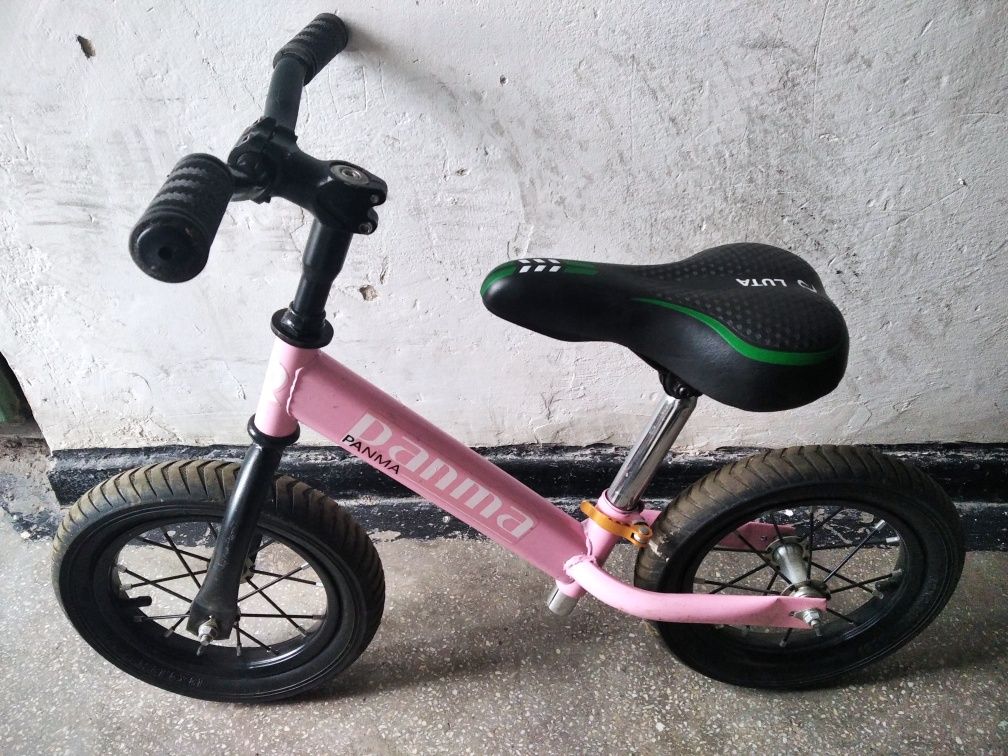 Bicicleta fără pedale