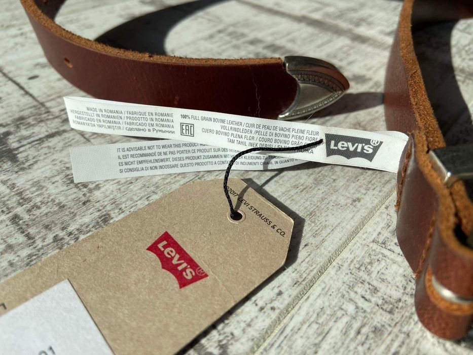 Унисекс кафяв колан Левис