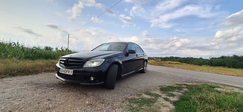 Proprietar vand Mercedes Benz C class 220 W204 2009