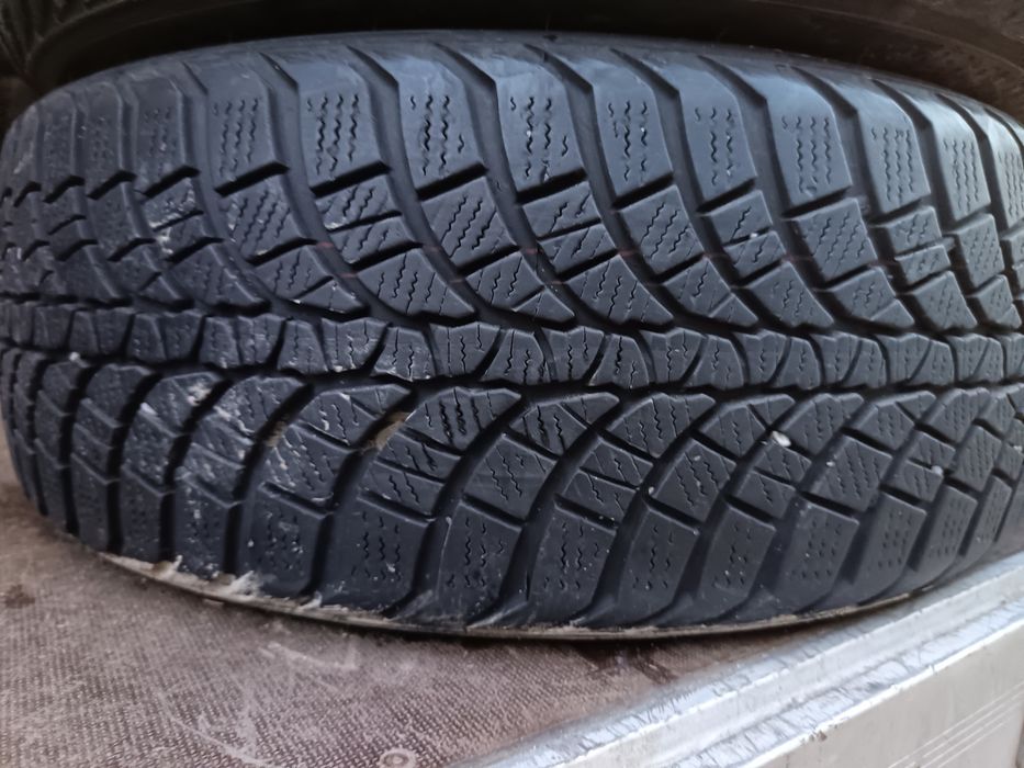Anvelope MS iarna 215 55 17 kumho 2019 8mm