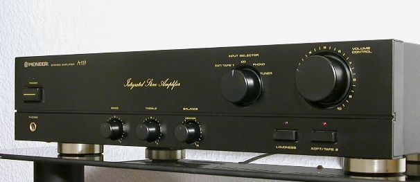 Pioneer A-119. Amplificator rar, sunet fabulos. Ca nou. Preț fix !