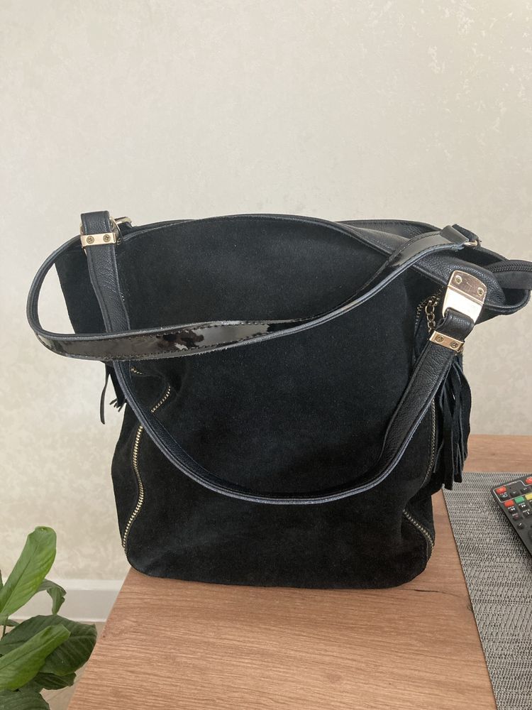 Продам замшевую сумку