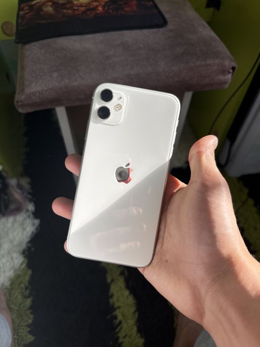 Айфон 11 128 сост 76