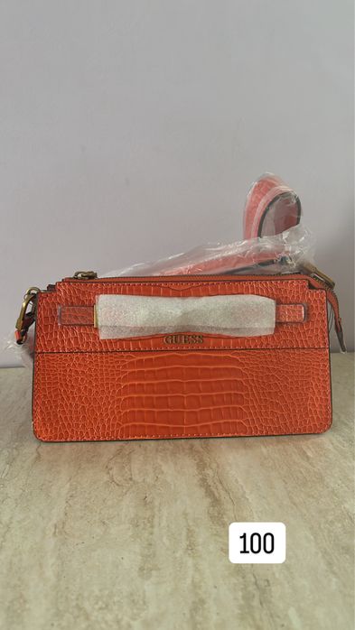 Оригинални чанти на guess