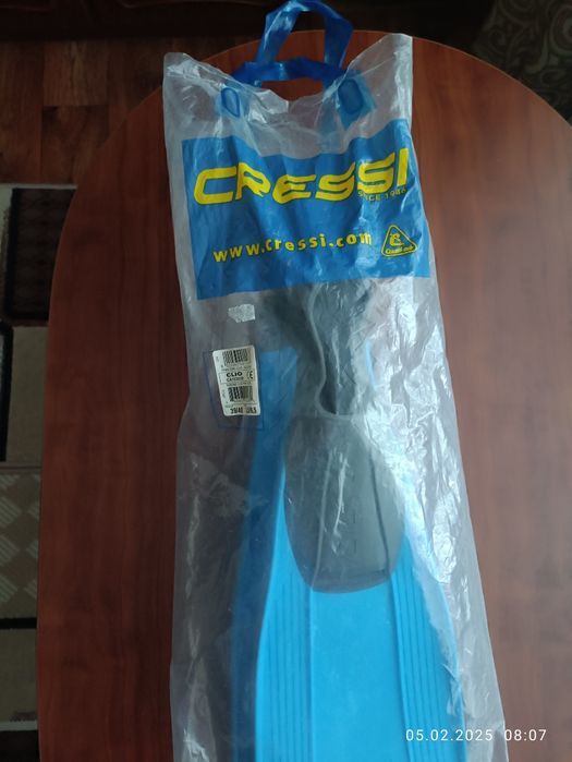 Продаю ласты, Италия, размер 39-40 новые.