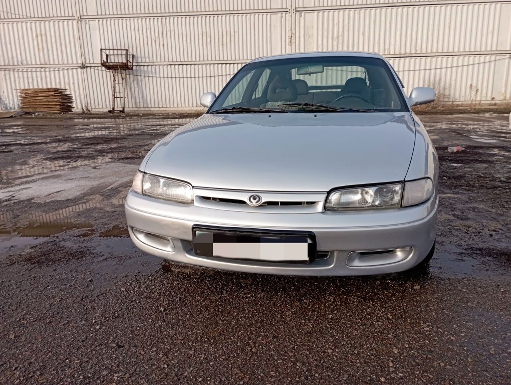Mazda Cronos 626