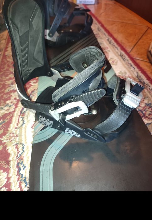 Vand snowboard rossignol circuit 145 cu boots 32 (thirty two)